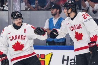 MS hokej | Crosby se omluvil Slovákům za uniklé video, jeho slova ale mířila na sudí - Sport.cz
